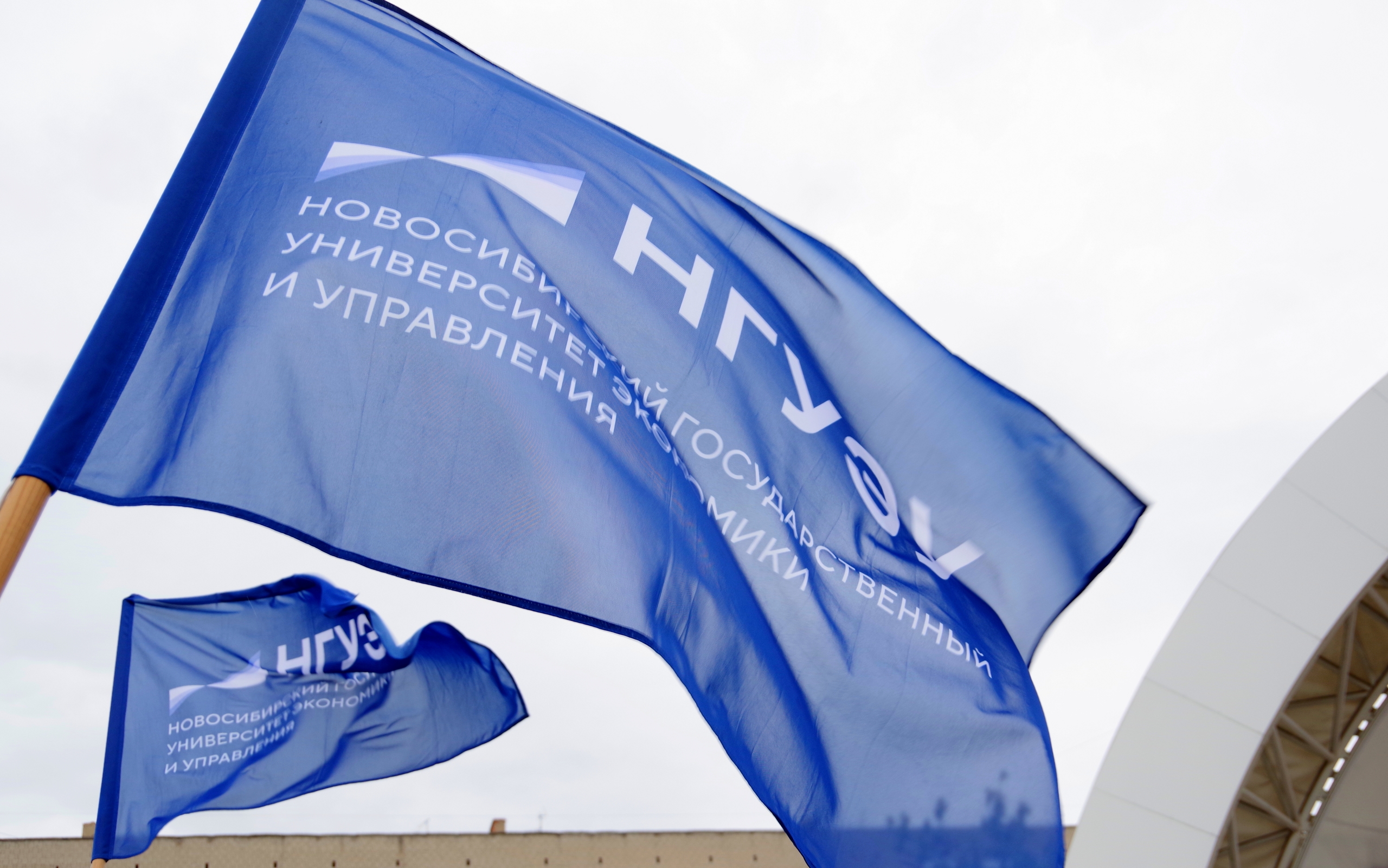 Выпускники Выпускники