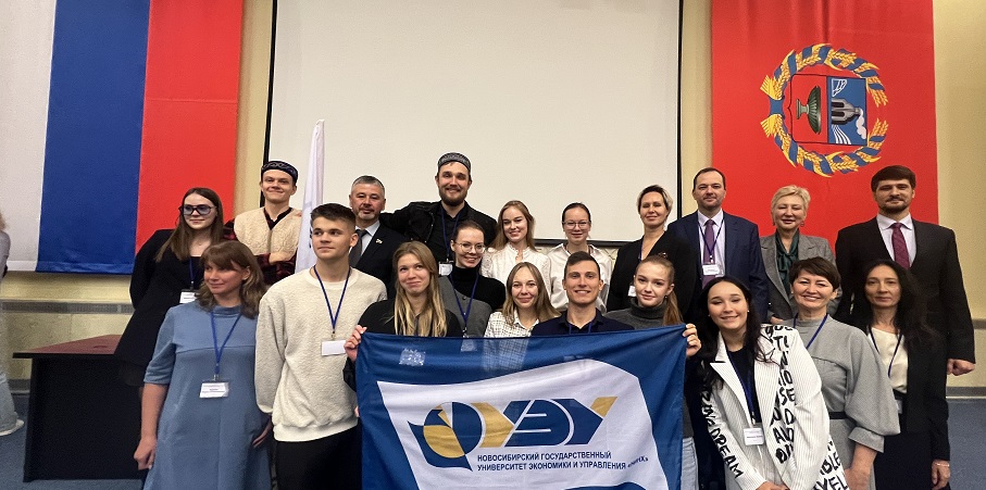 Выпускники Выпускники